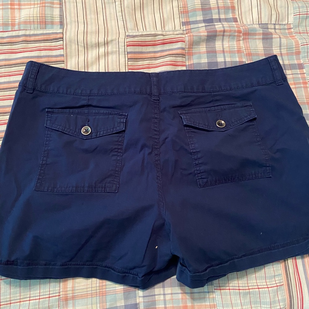 Ana size 16 navy shorts - Picture 2 of 4